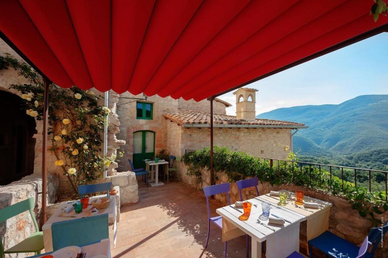 Castello Di Postignano Hotel Sellano Exterior photo